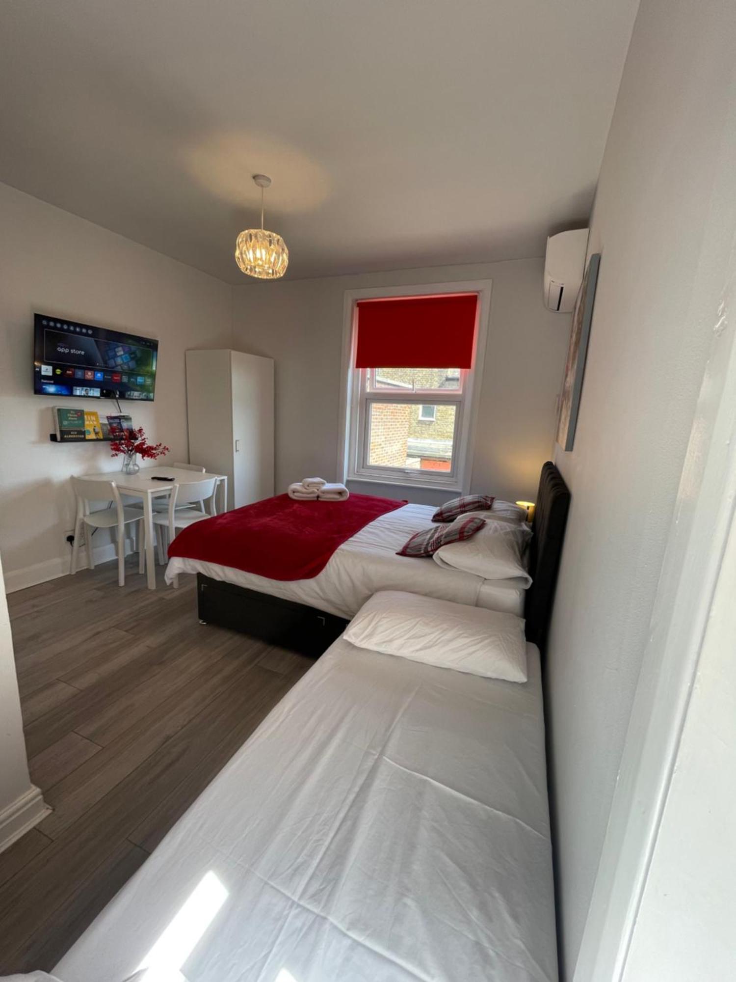 Chamberlayne Inn Londra Dış mekan fotoğraf