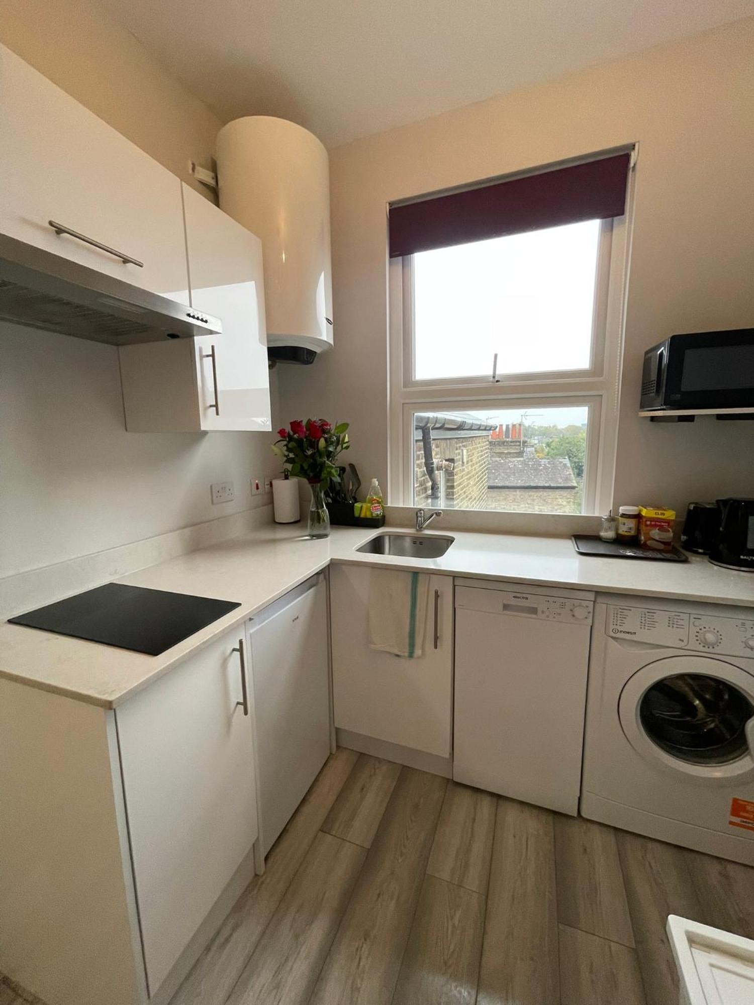 Chamberlayne Inn Londra Dış mekan fotoğraf